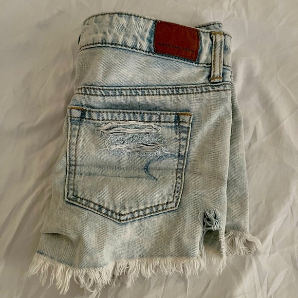 AMERICAN EAGLE JEAN SHORTS SIZE 0 - Picture 1 of 4